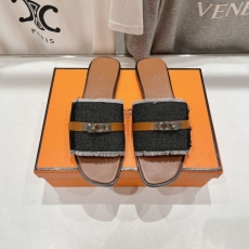 Louis Vuitton Slippers